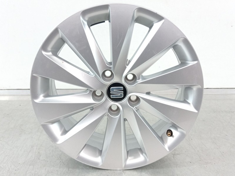 Recambio de llanta para seat arona xperience referencia OEM IAM 6F9601025  