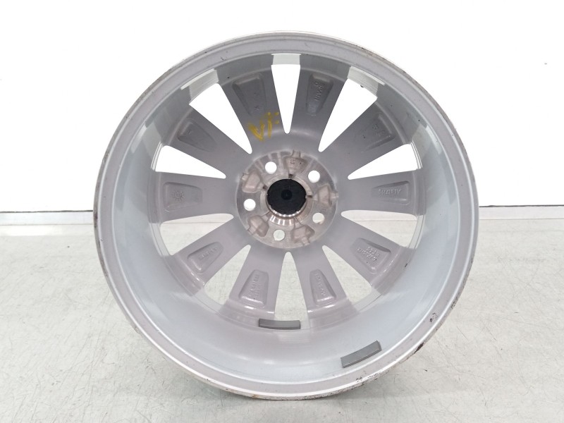 Recambio de llanta para seat arona xperience referencia OEM IAM 6F9601025  