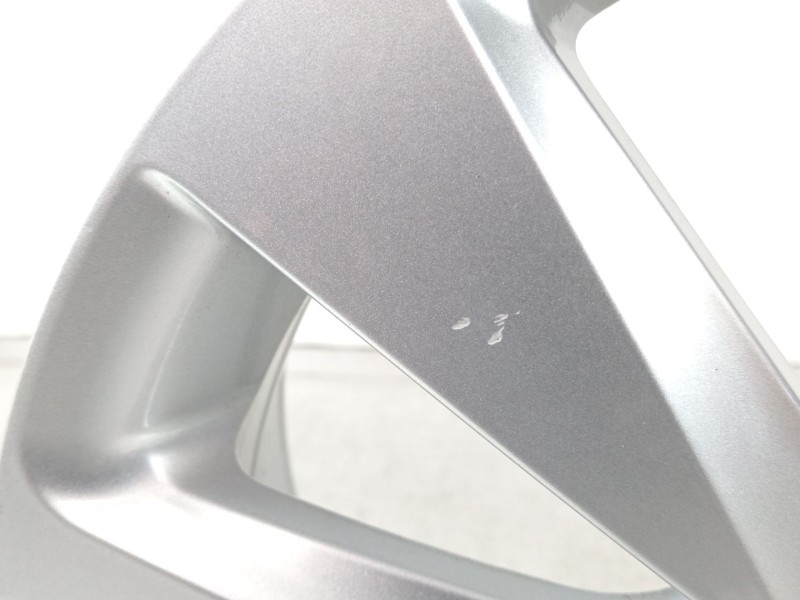 Recambio de llanta para seat arona xperience referencia OEM IAM 6F9601025  