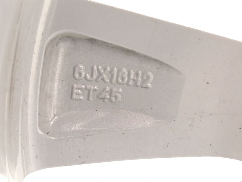 Recambio de llanta para seat arona xperience referencia OEM IAM 6F9601025  