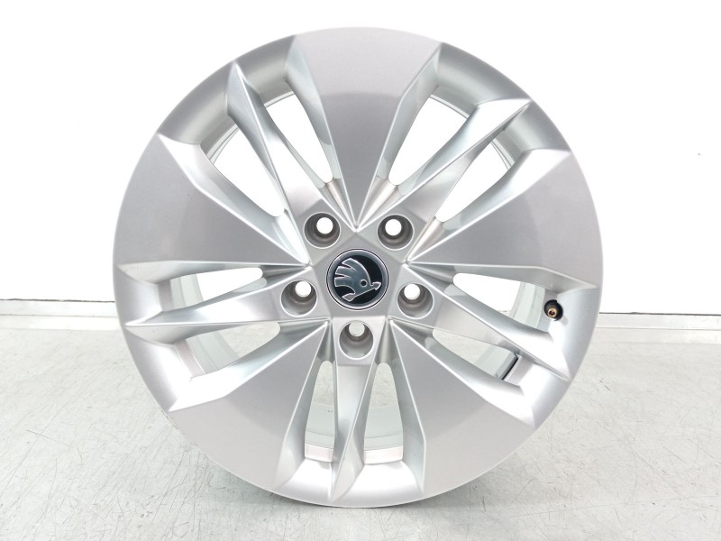 Recambio de llanta para skoda octavia combi (5e5) ambition referencia OEM IAM 5E3601025  