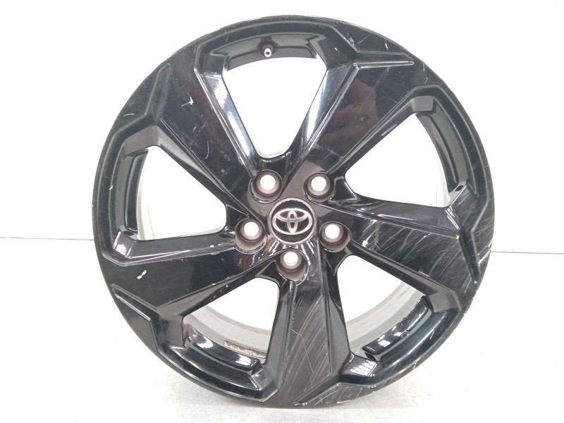 Recambio de llanta para toyota rav 4 advance hybrid referencia OEM IAM 4261142600  
