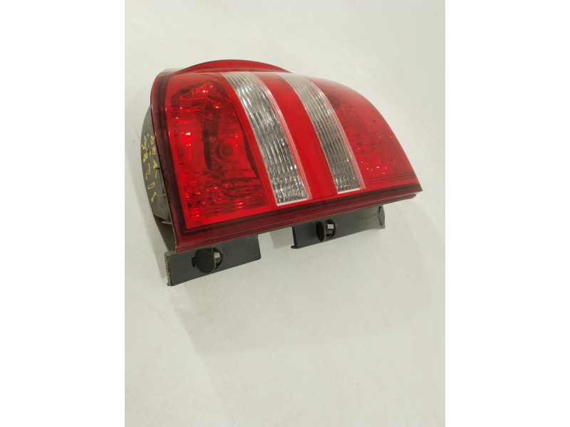 Recambio de piloto trasero izquierdo para kia cee´d emotion referencia OEM IAM 924011H300  