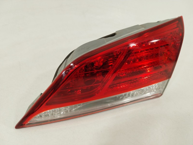 Recambio de piloto trasero derecho en porton para hyundai i40 city s blue referencia OEM IAM 924043Z300  