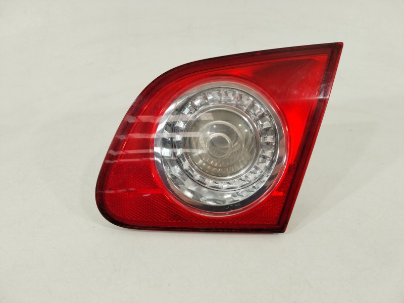 Recambio de piloto trasero derecho en porton para volkswagen passat berlina (3c2) advance plus referencia OEM IAM 3C5945094E  