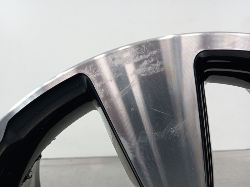 Recambio de llanta para nissan qashqai (j11) 360 referencia OEM IAM 6480110  