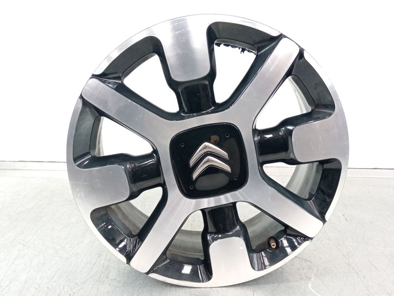 Recambio de llanta para citroën c3 feel referencia OEM IAM 9800494077  
