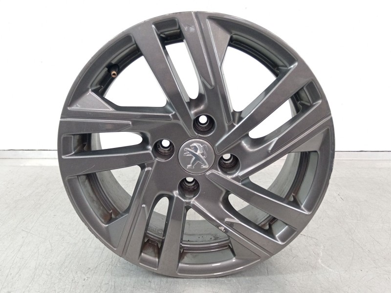 Recambio de llanta para peugeot 208 2020 referencia OEM IAM 9829566277  