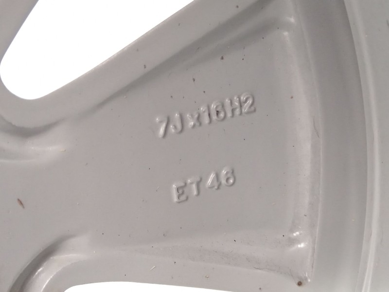 Recambio de llanta para skoda octavia combi (5e5) ambition referencia OEM IAM 5E3601025  