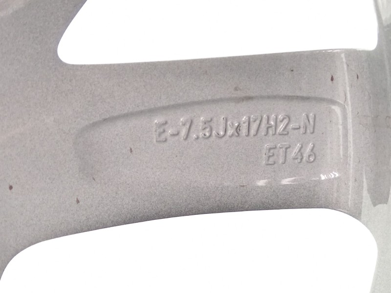 Recambio de llanta para audi a1 sportback (gba) 25 tfsi básico referencia OEM IAM 82A601025  