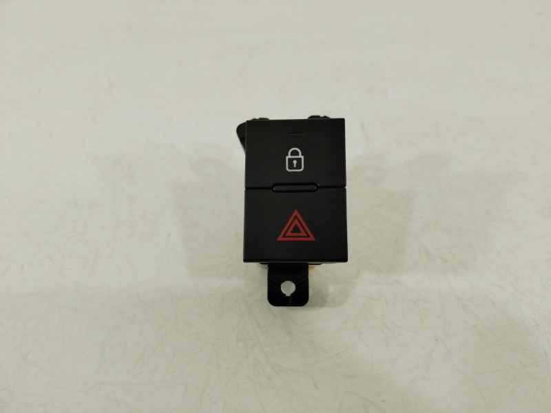 Recambio de warning para hyundai i20 iii (bc3, bi3) 1.2 referencia OEM IAM 93790Q0000  