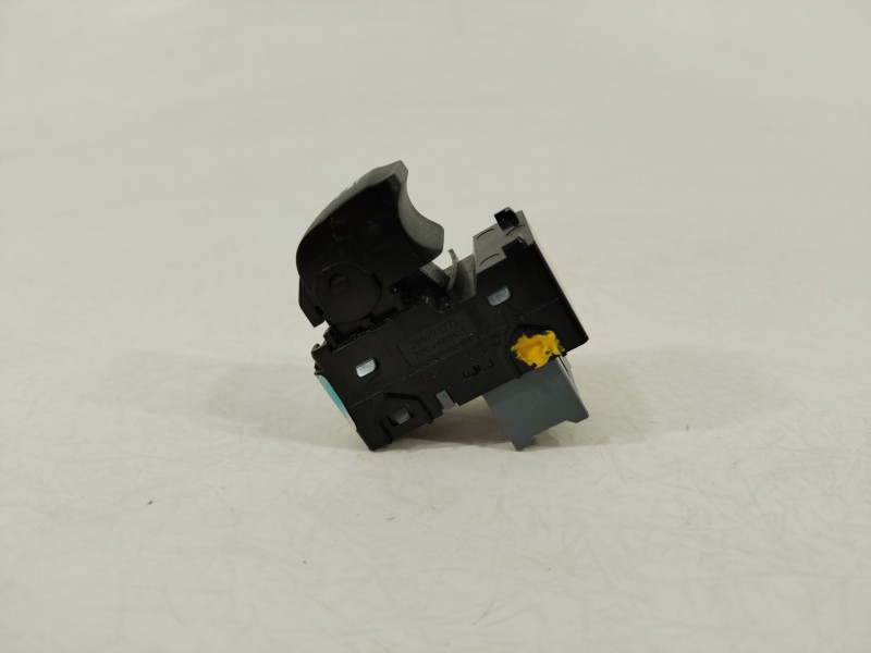 Recambio de mando elevalunas trasero derecho para hyundai i20 iii (bc3, bi3) 1.2 referencia OEM IAM 93581Q0000  