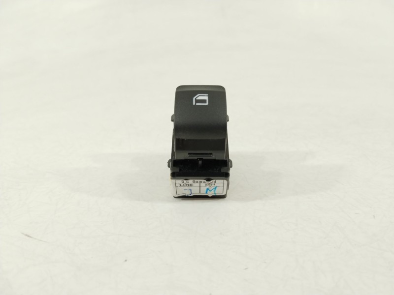 Recambio de mando elevalunas trasero izquierdo para hyundai i20 iii (bc3, bi3) 1.2 referencia OEM IAM 93581Q0000  