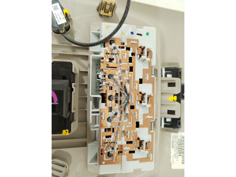 Recambio de luz interior para opel ampera (r12) ev 150 referencia OEM IAM 22828394  