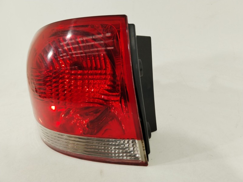 Recambio de piloto trasero izquierdo para volkswagen touareg (7la) tdi r5 referencia OEM IAM 7L6945095P  