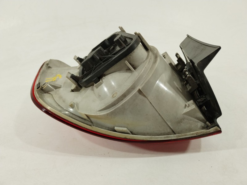 Recambio de piloto trasero izquierdo para volkswagen touareg (7la) tdi r5 referencia OEM IAM 7L6945095P  