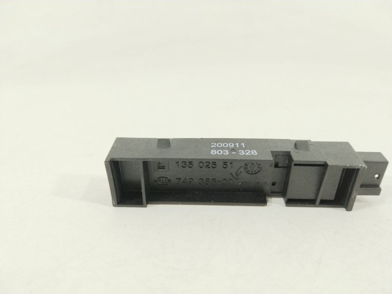 Recambio de antena para opel ampera (r12) ev 150 referencia OEM IAM 13502551  