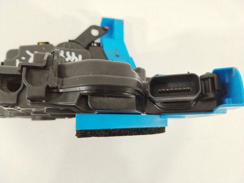 Recambio de cerradura puerta trasera derecha para kia niro (de) 1.6 gdi hybrid referencia OEM IAM 81420AT010  