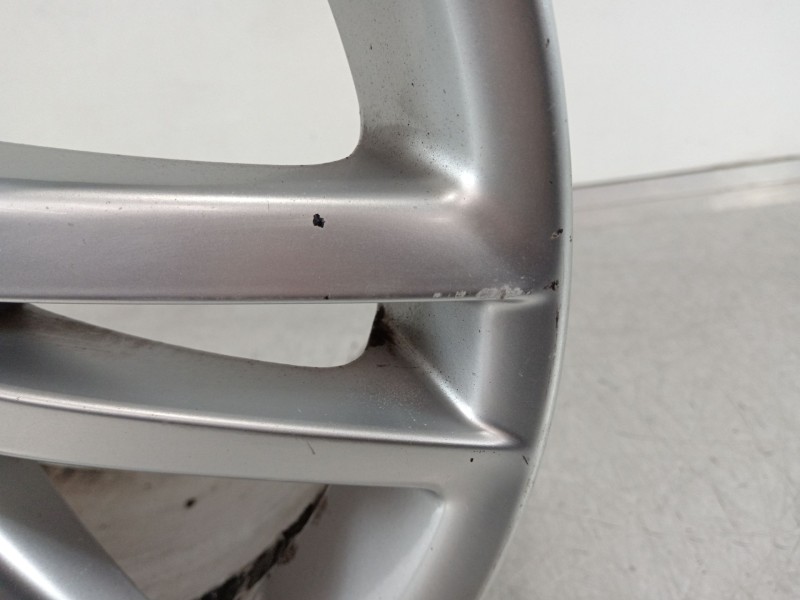 Recambio de llanta para audi s6 berlina 4f2 referencia OEM IAM 4F0601025  
