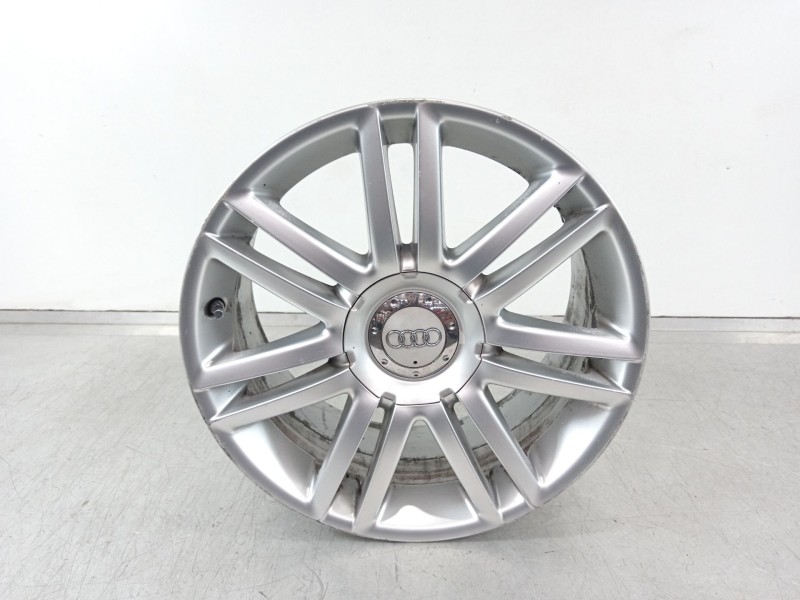 Recambio de llanta para audi s6 berlina 4f2 referencia OEM IAM 4F0601025  