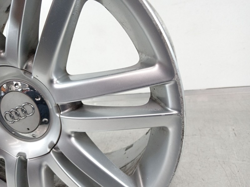 Recambio de llanta para audi s6 berlina 4f2 referencia OEM IAM 4F0601025  