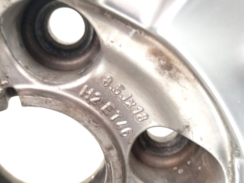 Recambio de llanta para audi s6 berlina 4f2 referencia OEM IAM 4F0601025  