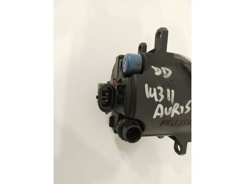 Recambio de faro antiniebla derecho para toyota auris (_e15_) 1.4 d-4d (nde150_) referencia OEM IAM 812100D042  