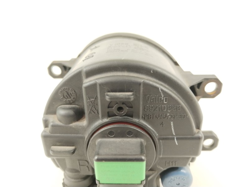 Recambio de faro antiniebla derecho para toyota auris (_e15_) 1.4 d-4d (nde150_) referencia OEM IAM 812100D042  