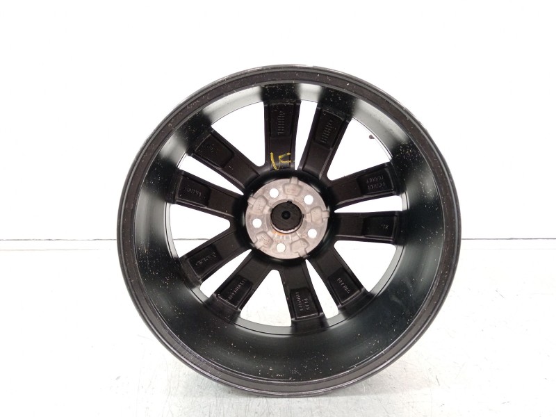 Recambio de llanta para seat arona xperience referencia OEM IAM 6F9601025  
