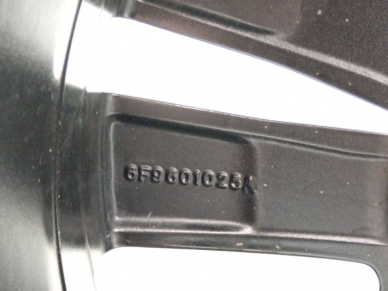 Recambio de llanta para seat arona xperience referencia OEM IAM 6F9601025  