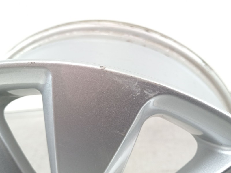 Recambio de llanta para seat arona xperience referencia OEM IAM 6F9601025  