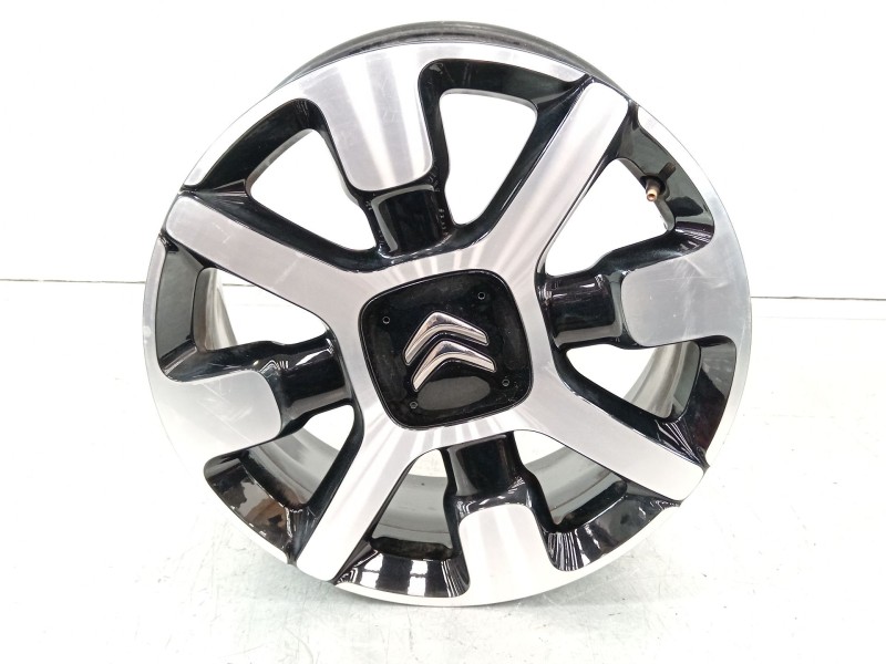 Recambio de llanta para citroën c3 feel referencia OEM IAM 9800494077  