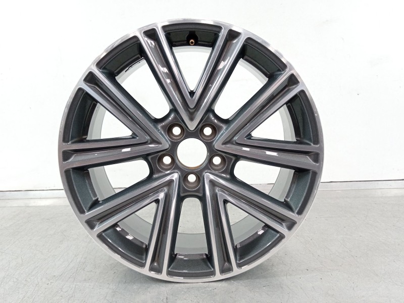 Recambio de llanta para audi a1 sportback (gba) 25 tfsi básico referencia OEM IAM 82A601025  