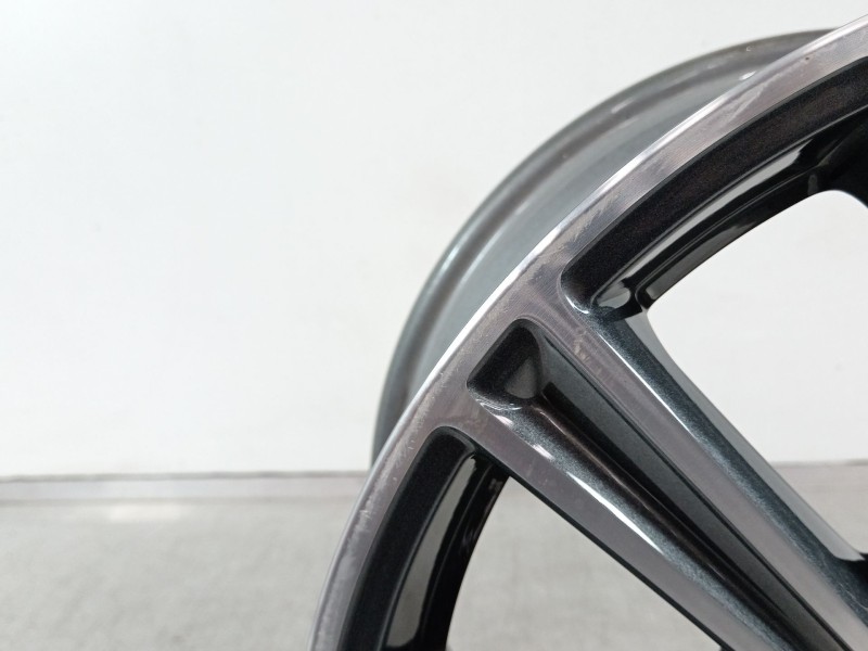 Recambio de llanta para audi a1 sportback (gba) 25 tfsi básico referencia OEM IAM 82A601025  