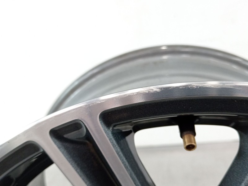 Recambio de llanta para audi a1 sportback (gba) 25 tfsi básico referencia OEM IAM 82A601025  