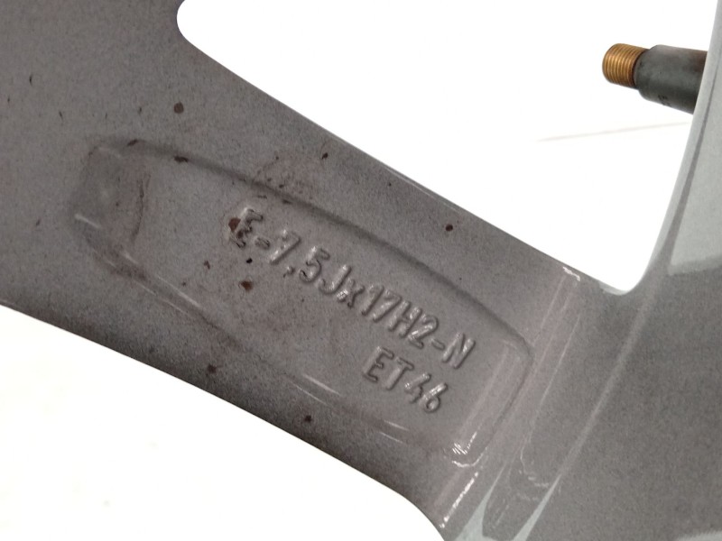 Recambio de llanta para audi a1 sportback (gba) 25 tfsi básico referencia OEM IAM 82A601025  