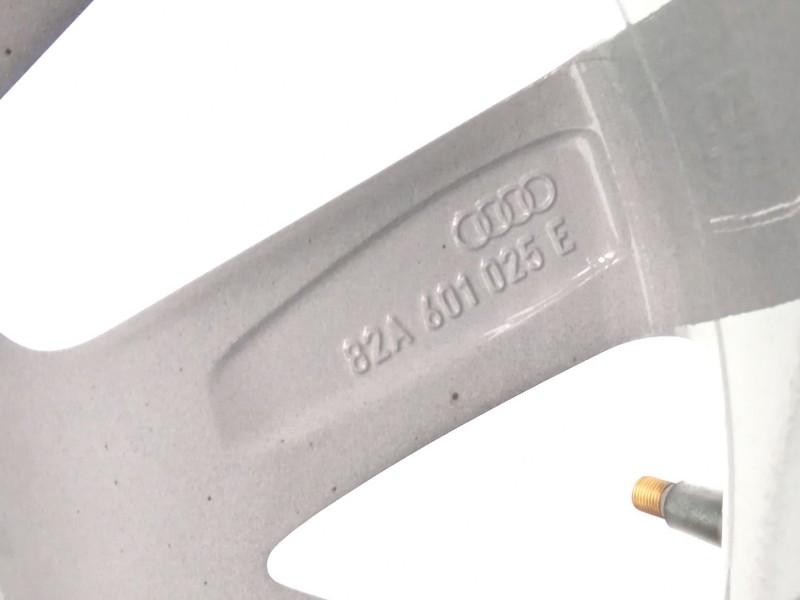Recambio de llanta para audi a1 sportback (gba) 25 tfsi básico referencia OEM IAM 82A601025  