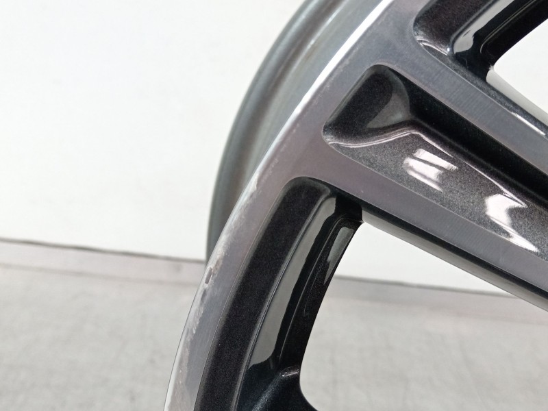 Recambio de llanta para audi a1 sportback (gba) 25 tfsi básico referencia OEM IAM 82A601025  