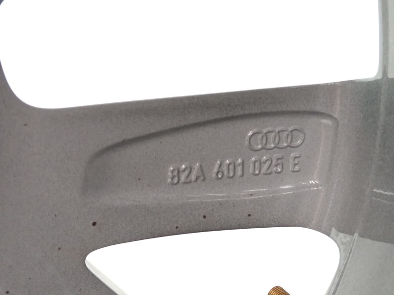 Recambio de llanta para audi a1 sportback (gba) 25 tfsi básico referencia OEM IAM 82A601025  