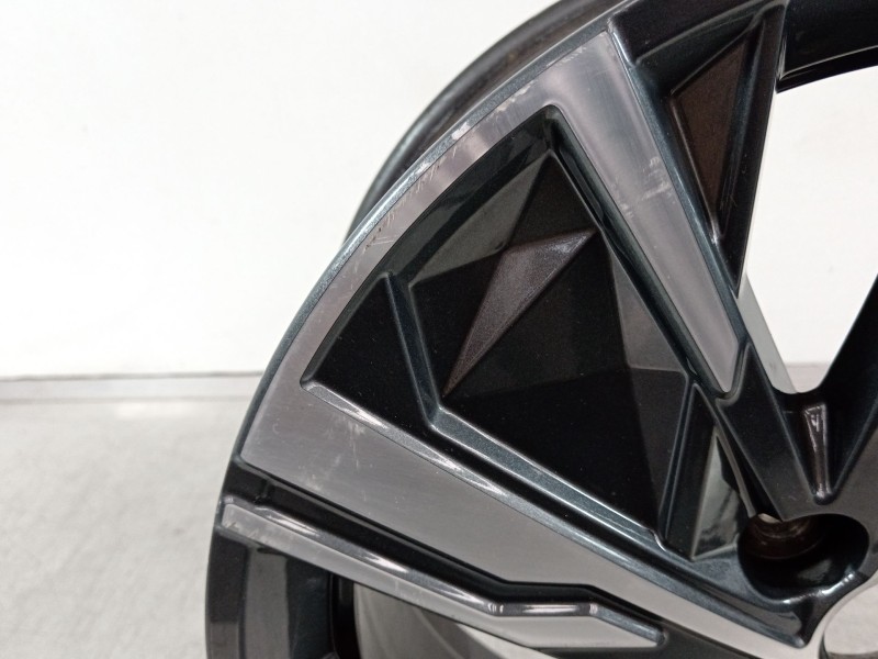 Recambio de llanta para hyundai tucson style 2wd referencia OEM IAM 52910N7160  