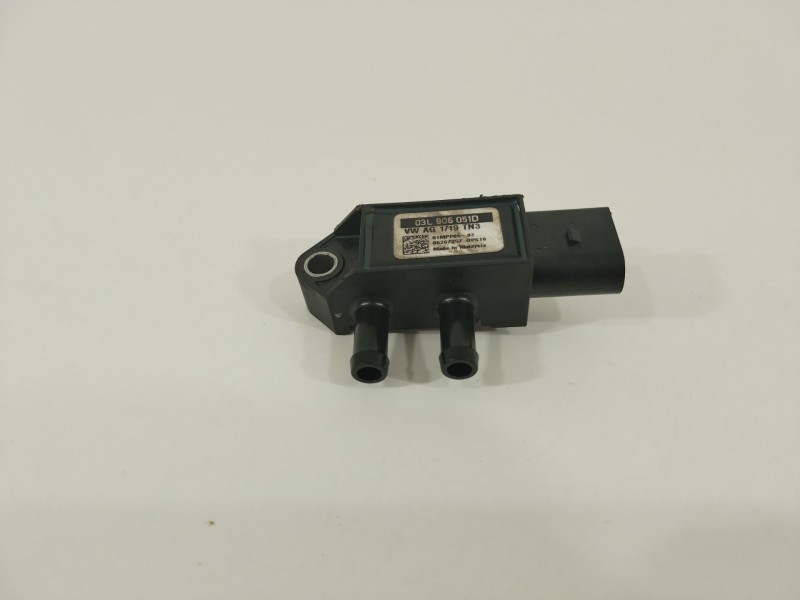 Recambio de valvula aire adicional para audi q5 (fyb, fyg) 35 tdi quattro referencia OEM IAM 03L906051D  
