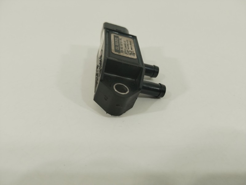 Recambio de valvula aire adicional para audi q5 (fyb, fyg) 35 tdi quattro referencia OEM IAM 03L906051D  