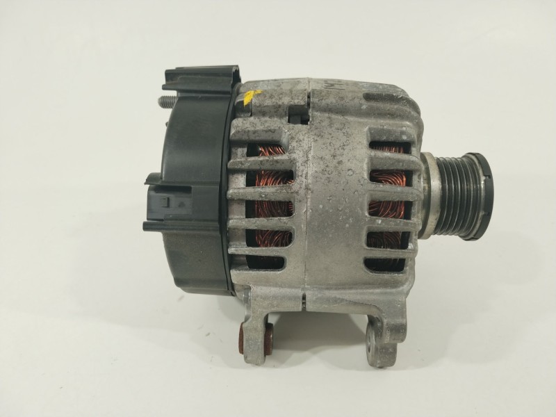Recambio de alternador para audi q5 (fyb, fyg) 35 tdi quattro referencia OEM IAM 04L903027  