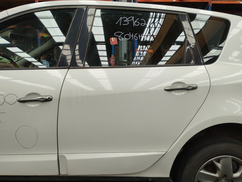 Recambio de puerta trasera izquierda para renault scénic iii (jz0/1_) 1.5 dci referencia OEM IAM   