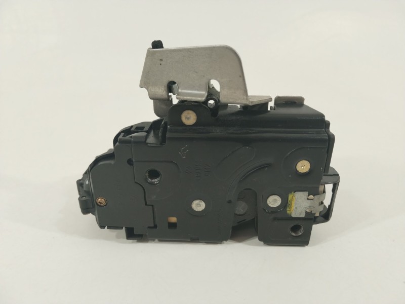 Recambio de cerradura puerta trasera derecha para audi a4 berlina (8e) 1.9 tdi (96kw) referencia OEM IAM 8E0839016C  