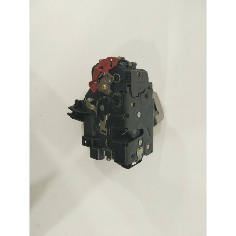 Recambio de cerradura puerta trasera derecha para audi a4 berlina (8e) 1.9 tdi (96kw) referencia OEM IAM 8E0839016C  