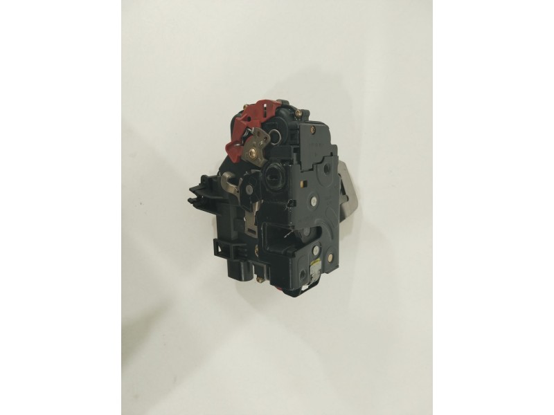 Recambio de cerradura puerta trasera derecha para audi a4 berlina (8e) 1.9 tdi (96kw) referencia OEM IAM 8E0839016C  