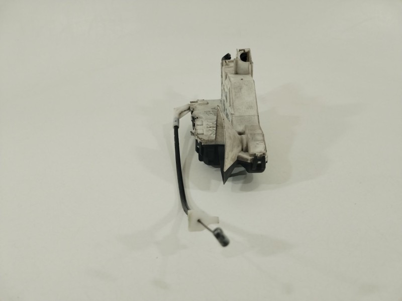 Recambio de cerradura puerta delantera izquierda para peugeot partner kombi outdoor referencia OEM IAM 9135EG  