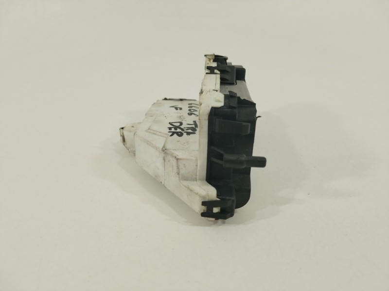 Recambio de cerradura puerta trasera derecha para peugeot 308 confort referencia OEM IAM 9800617280  