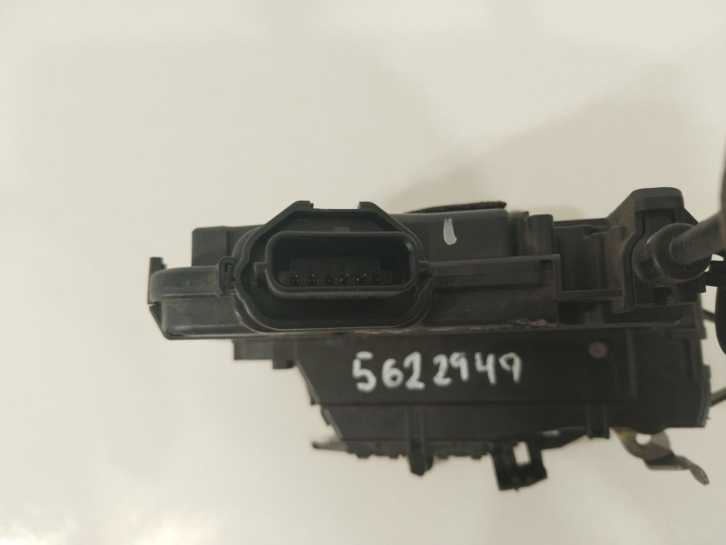 Recambio de cerradura puerta trasera derecha para renault clio v intens referencia OEM IAM 825007311R  